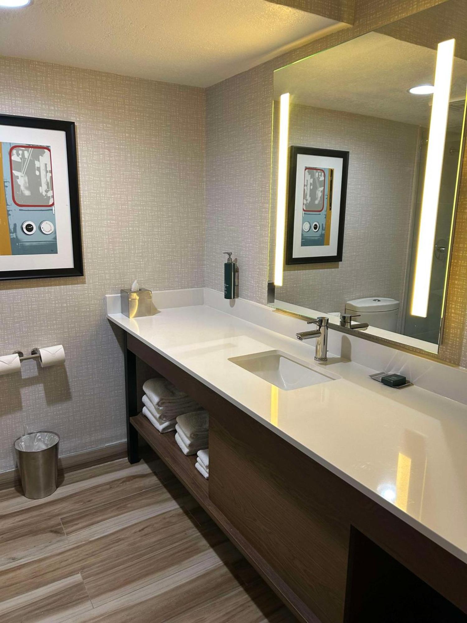 Doubletree By Hilton Chatsworth Λος Άντζελες Εξωτερικό φωτογραφία